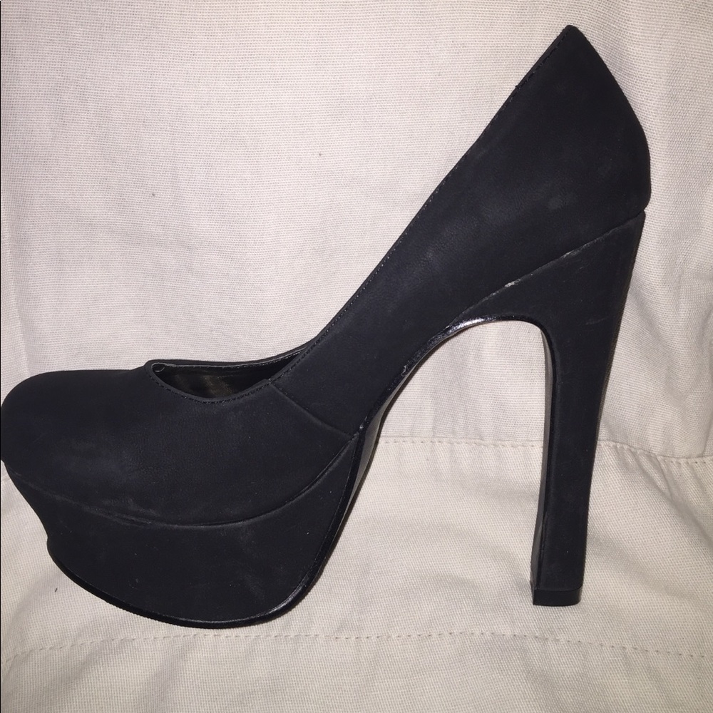 Beautiful, sleek, every occasion shoes!